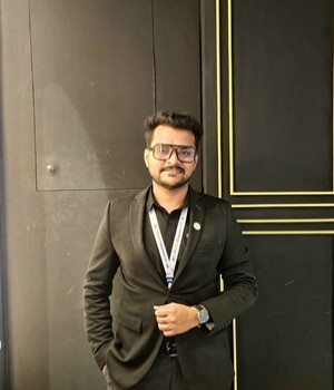 Anwar Parves
