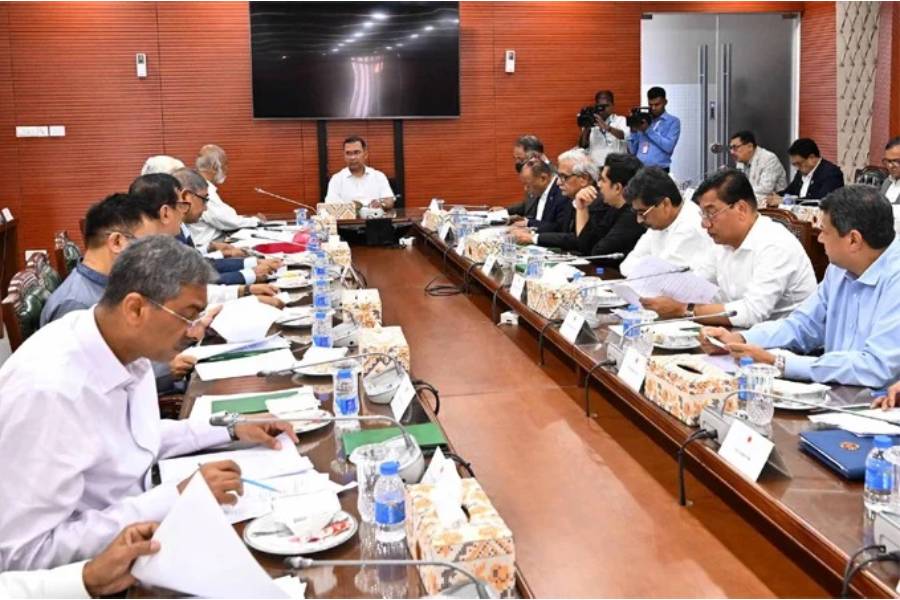 Bangladesh cabinet meeting. Draft VAT law requiring returns within 15 days approved, subject to legislative vetting.