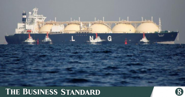 LNG import terminal. Bangladesh LNG subsidy hit Tk 10,300 crore in first three months of FY27.
