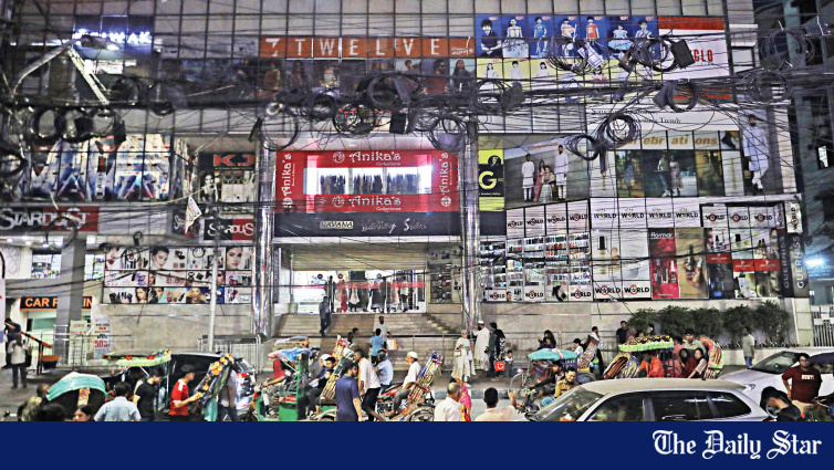 Bangladesh Retailers Lose Up To 30% Sales After Early Closure Order