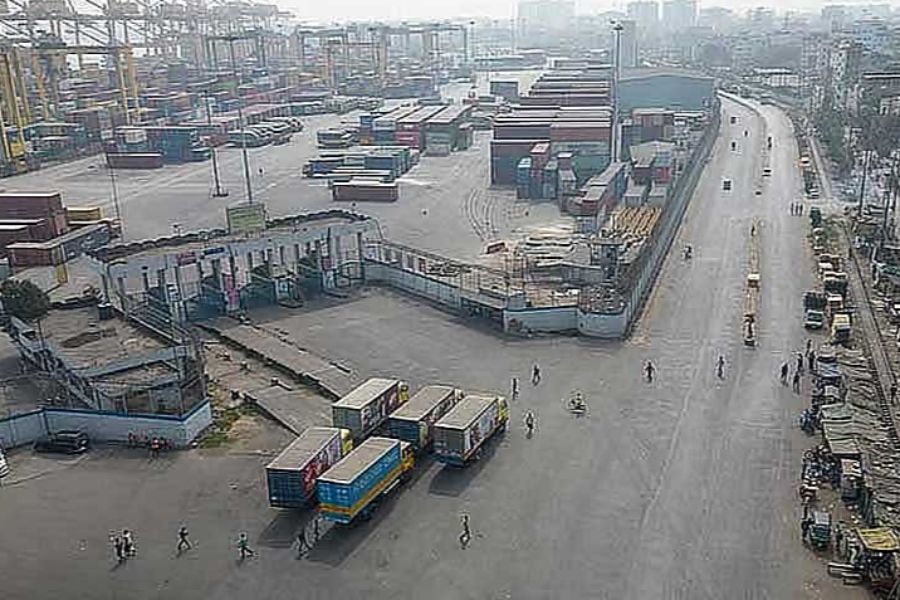 Container Movement Halted At Chattogram Port After Assault On Transport Worker