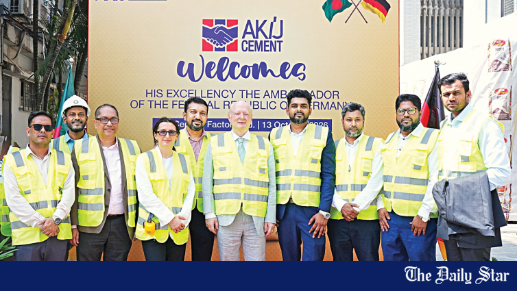 German Ambassador Rüdiger Lotz visits AKIJ Resource factories in Narayanganj to explore cooperation