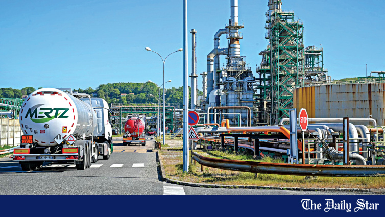 TotalEnergies refinery platform at Gonfreville Lorcher France showing oil refining infrastructure that has seen record profits from Iran war supply disruptions