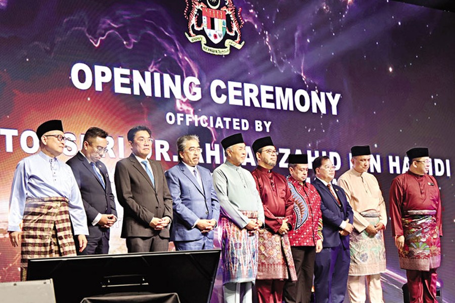 How Malaysia Engineered Its Economic Turnaround: Lessons For Bangladesh From Asian Tiger Recovery And Halal Trade Push