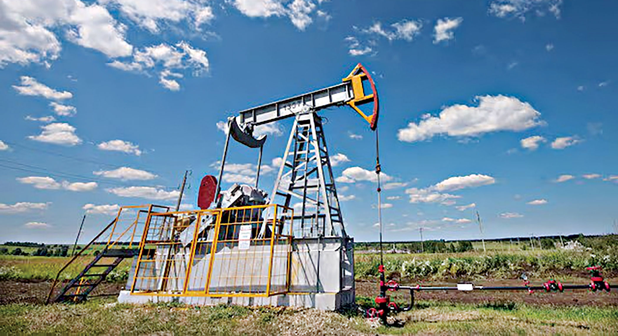 Oil Prices Sink as US-Iran Pause Fuels Fresh Hormuz Hopes, Brent Drops Below $90