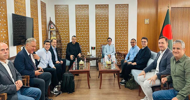 Turkish Sanko Group delegation meeting with Bangladesh Commerce Minister Khandakar Abdul Muktadir to announce $300 million integrated textile facility investment in Mirsarai industrial zone