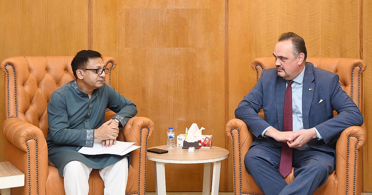 US Keen on Investing in Bangladesh LNG Storage and FSRU Projects: Ambassador